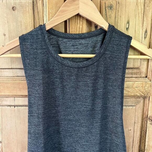 Lululemon 6 (?) Silver Gray Racerback Tank Top Seawheeze - Rare - Picture 2 of 9